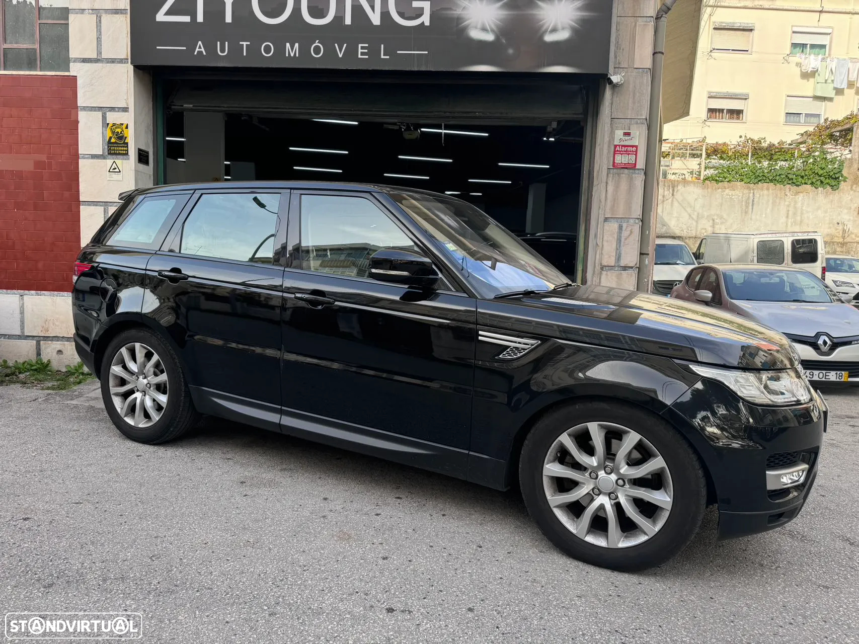 Land Rover Range Rover Sport 3.0 TDV6 HSE - 4