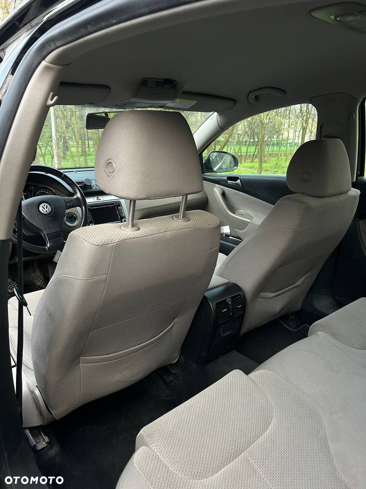 Volkswagen Passat 1.8 TSI Comfortline - 10