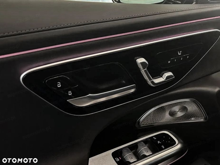 Mercedes-Benz Klasa E 220 d mHEV 4-Matic AMG 9G-Tronic - 17