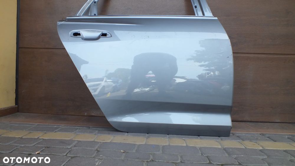 Drzwi tylne prawe Audi A6 C8 kombi - 3