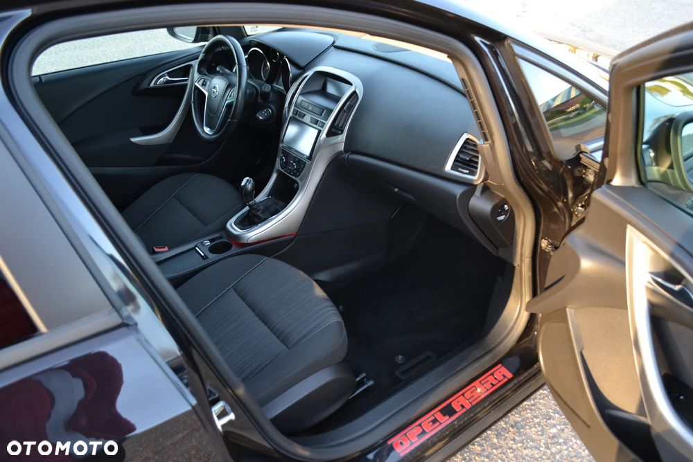 Opel Astra 1.4 Turbo - 28