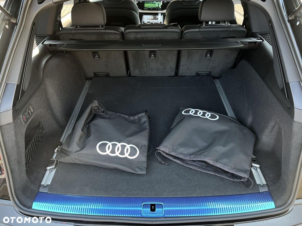Audi Q7 - 12