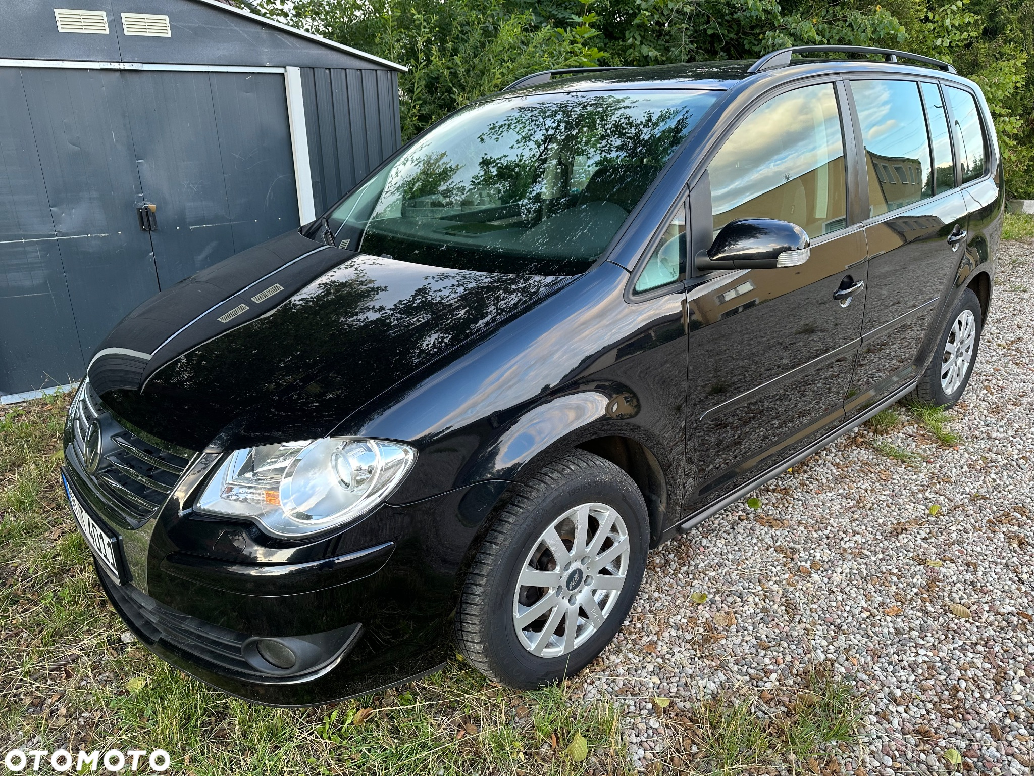 Volkswagen Touran 2.0 TDI Highline - 17