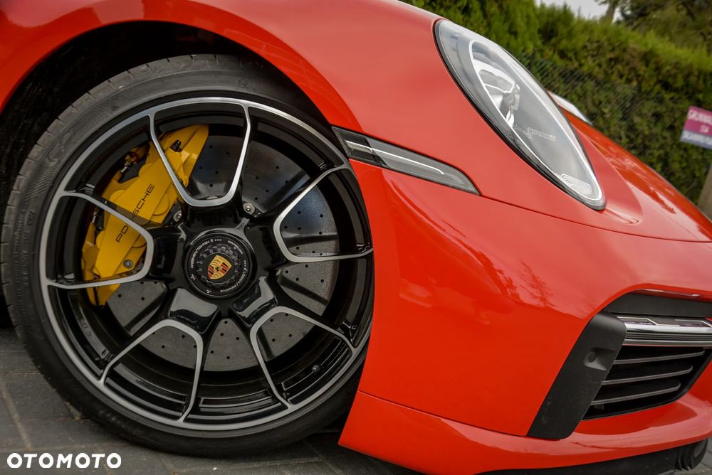 Porsche 911 Turbo S - 10