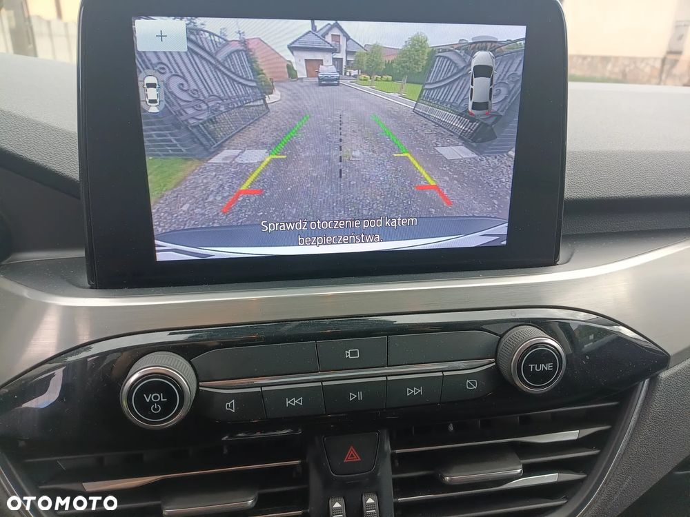 Ford Kuga 2.0 EcoBlue AWD Titanium X - 25