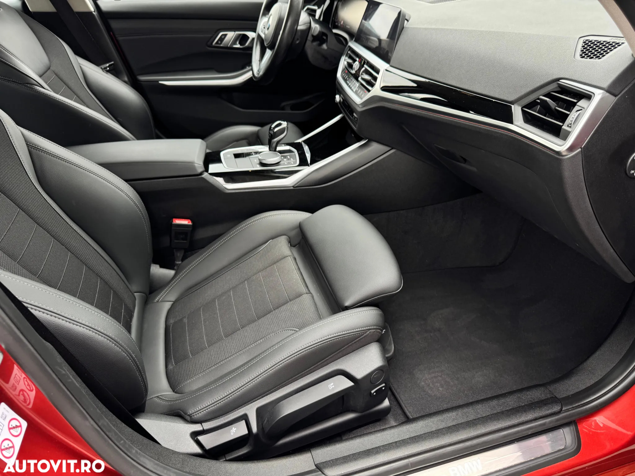 BMW Seria 3 330i AT Sport Line - 16