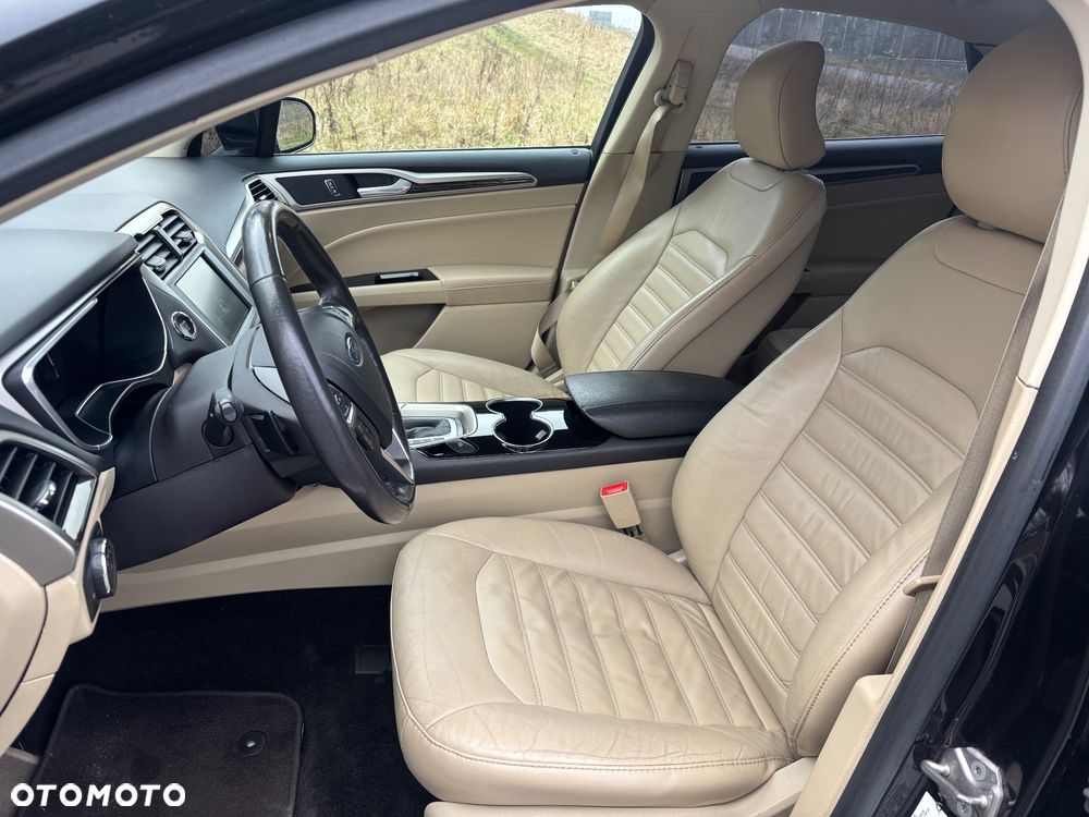Ford Fusion 2.0 EcoBoost Titanium - 8