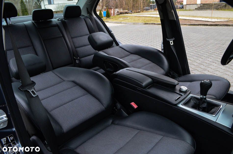 Mercedes-Benz Klasa C 180 Kompressor Elegance - 27