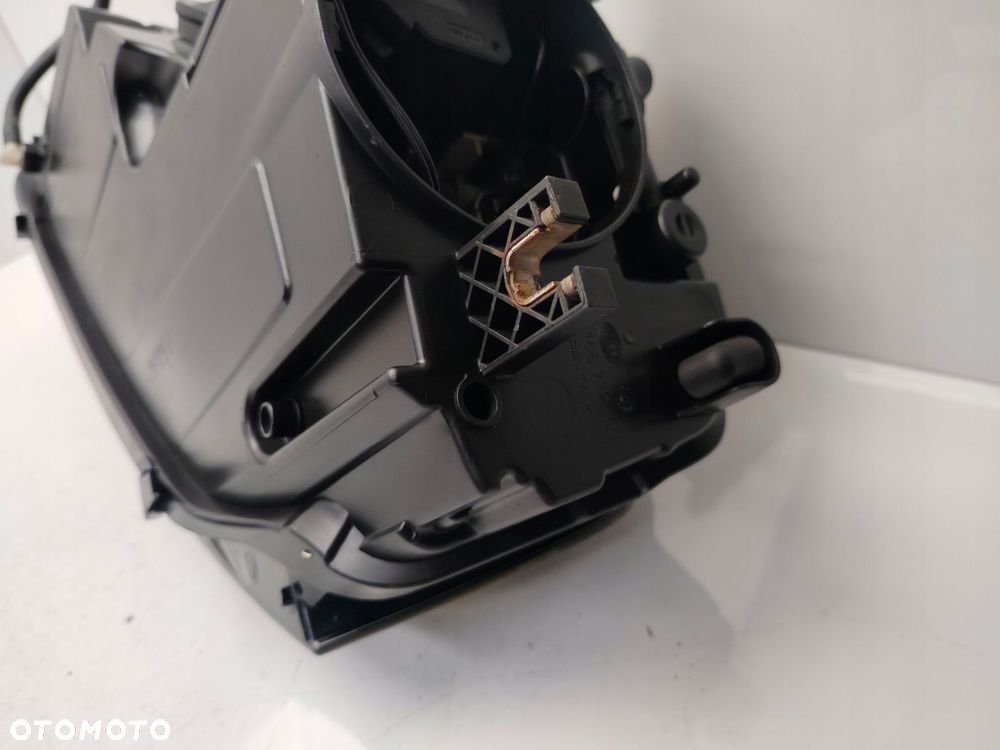 audi a3 8p lift 08r- reflektor lampa prawy przód prawa przednia - 12