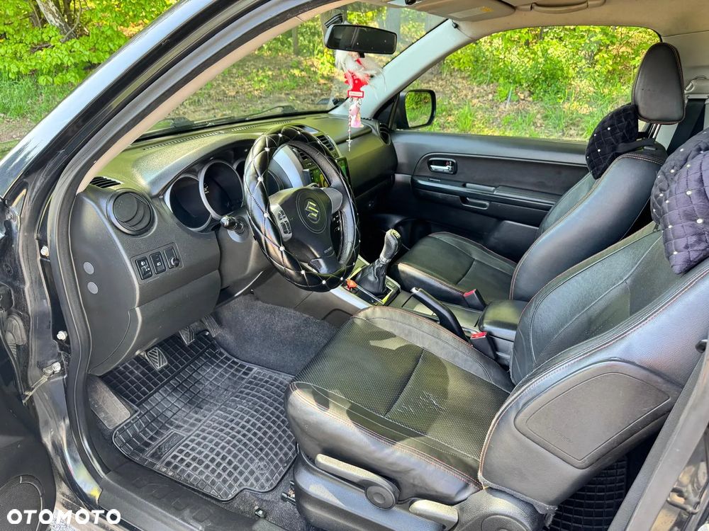 Suzuki Grand Vitara 1.6 De luxe - 9
