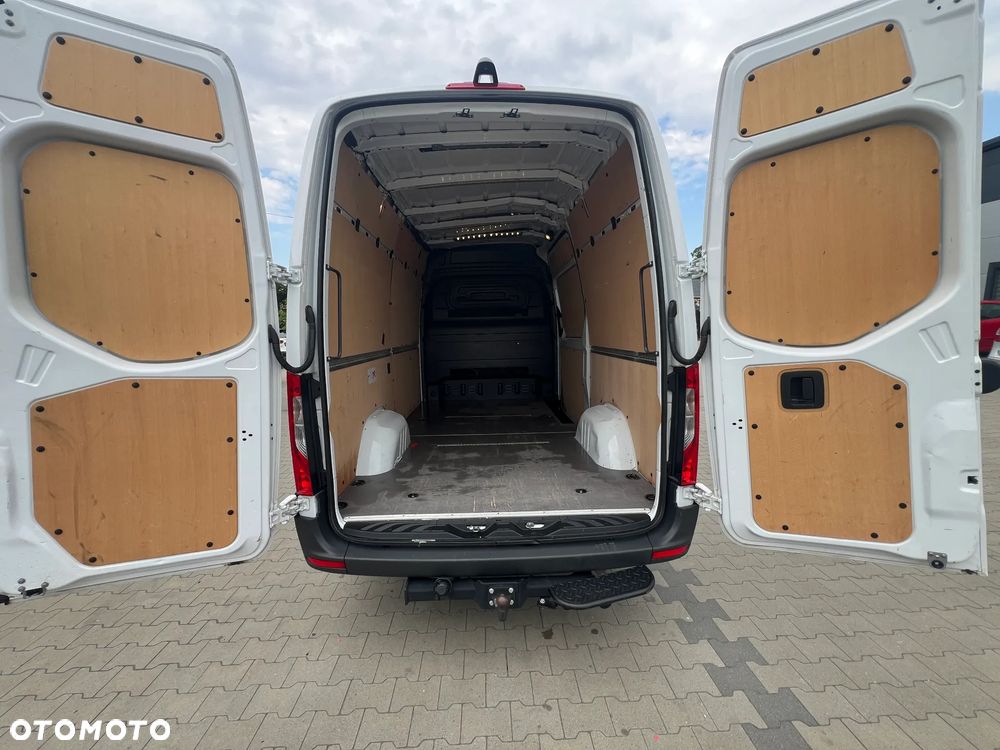Mercedes-Benz Sprinter L2 - 9