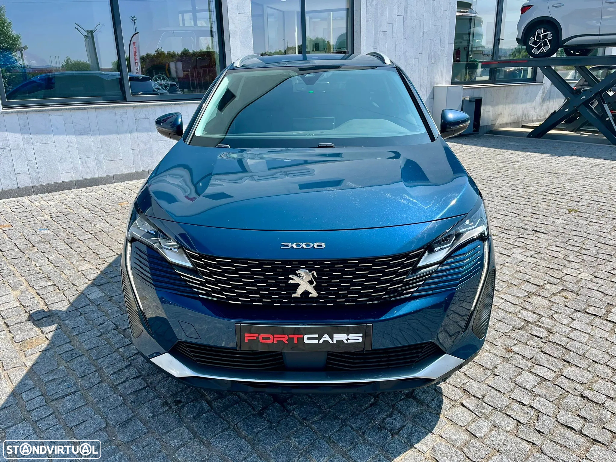 Peugeot 3008 1.6 Hybrid Allure e-EAT8 - 4
