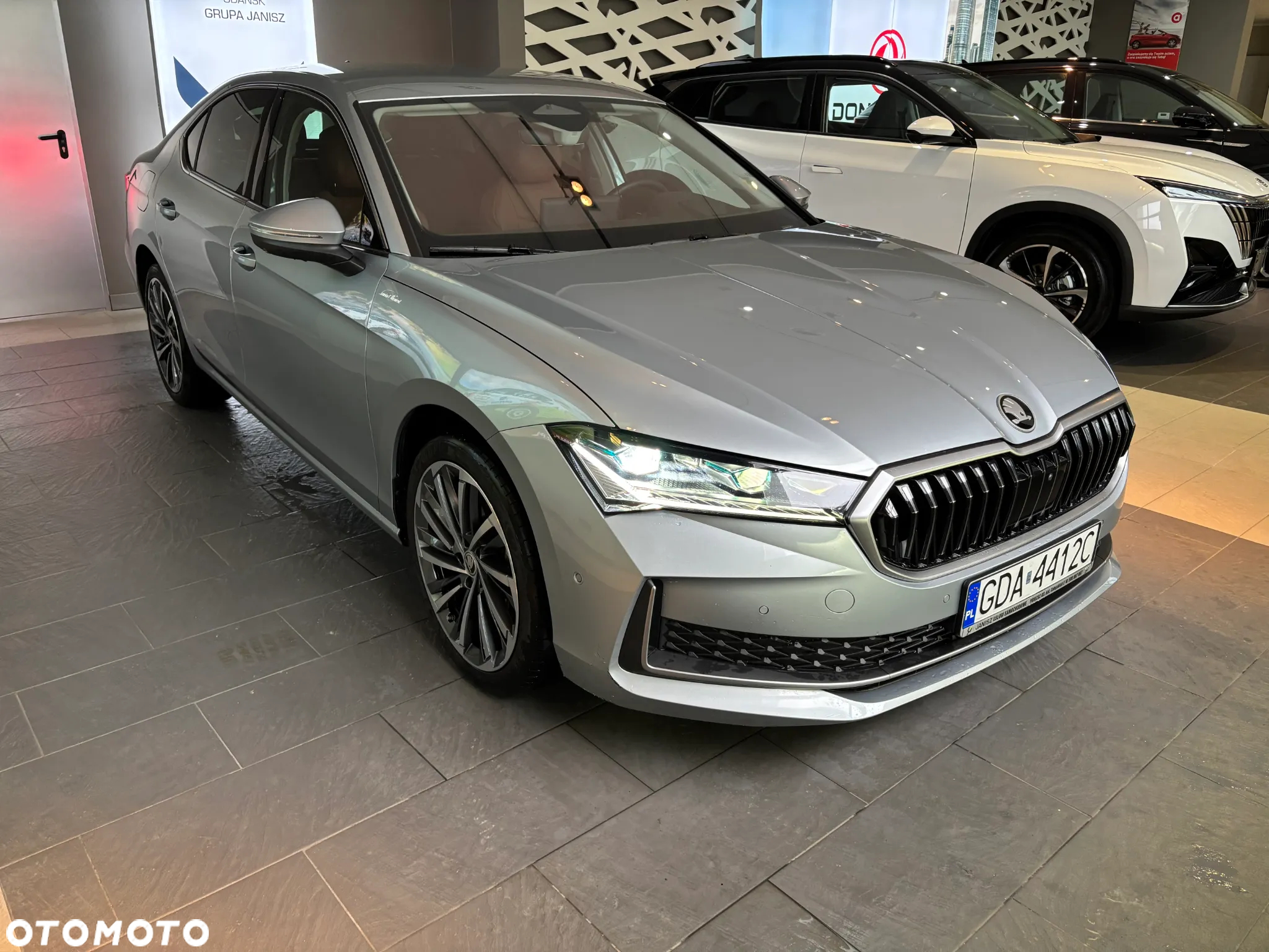 Skoda Superb 2.0 TDI SCR L&K DSG - 11