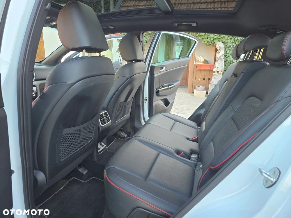 Kia Sportage 2.0 CRDI AWD Eco-Dynamics+ (48V M-H) GT LINE - 33