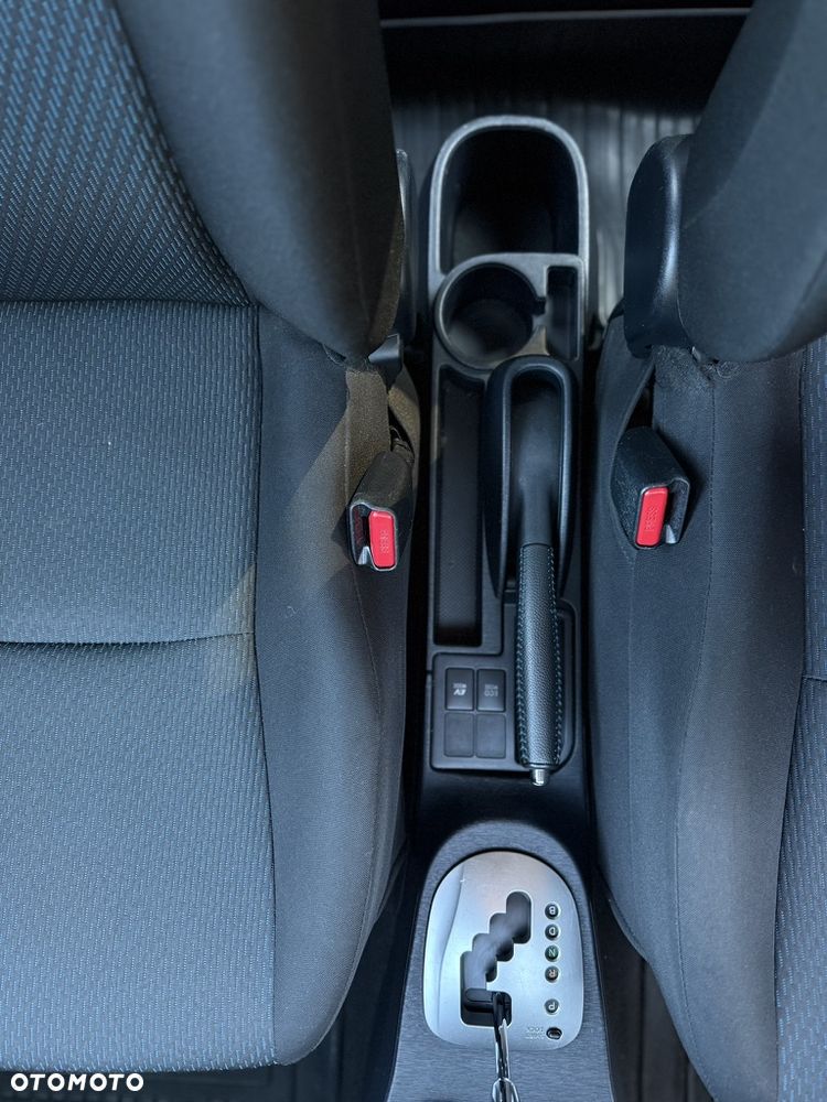Toyota Yaris - 11