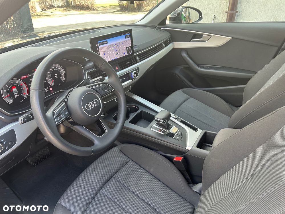 Audi A4 Limousine 35 TFSI mHEV Advanced S tronic - 8