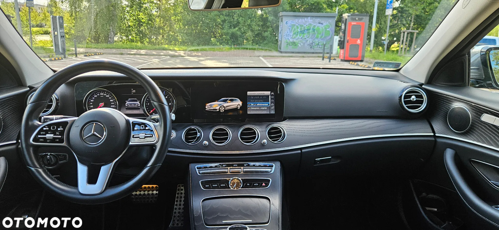Mercedes-Benz Klasa E 220 d 4-Matic 9G-TRONIC - 4