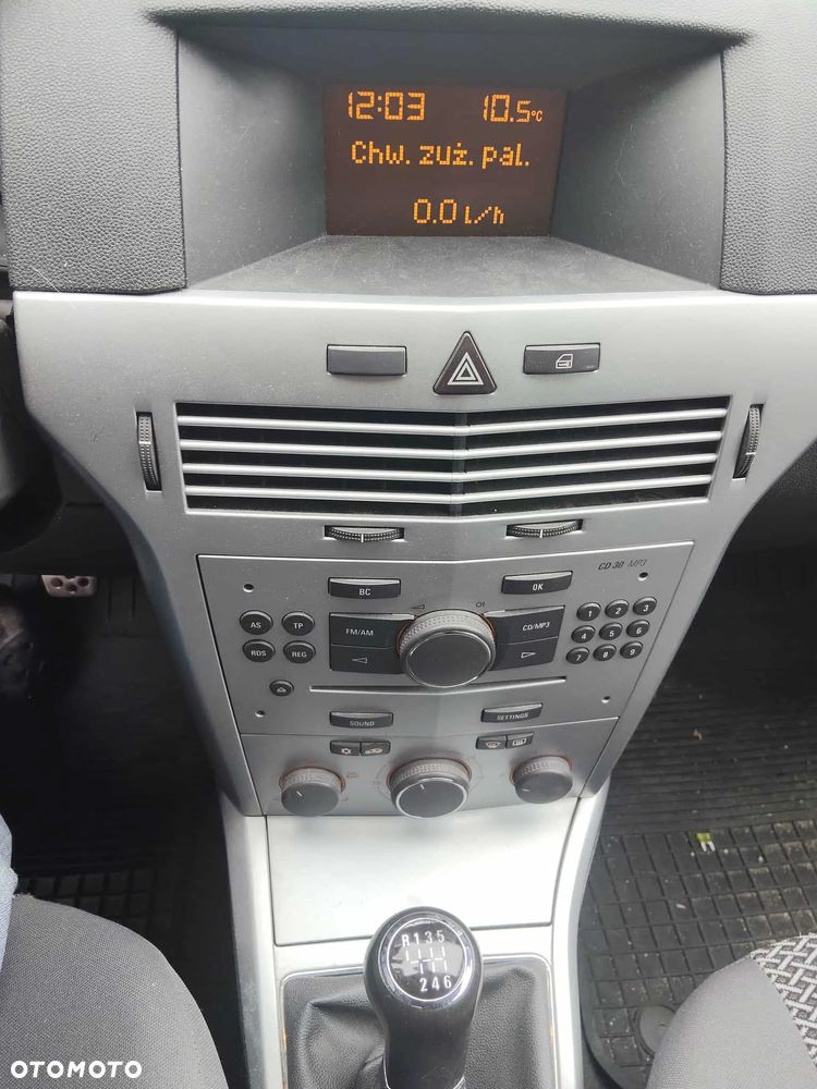 Opel Astra III 1.7 CDTI - 12