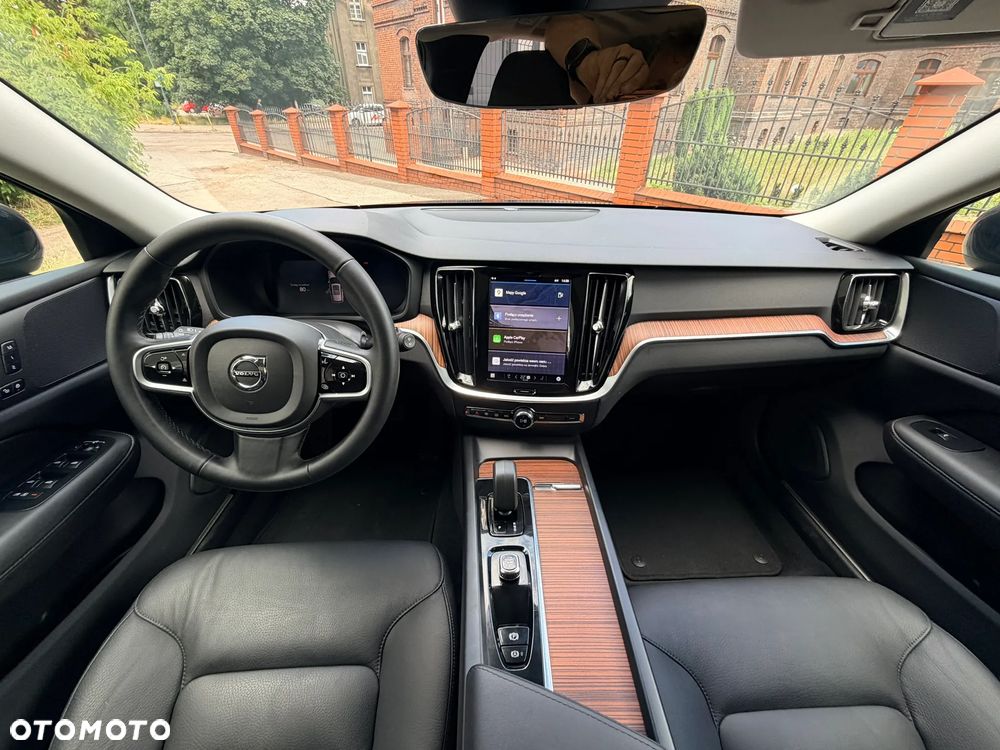 Volvo V60 Cross Country B5 B AWD Plus - 27