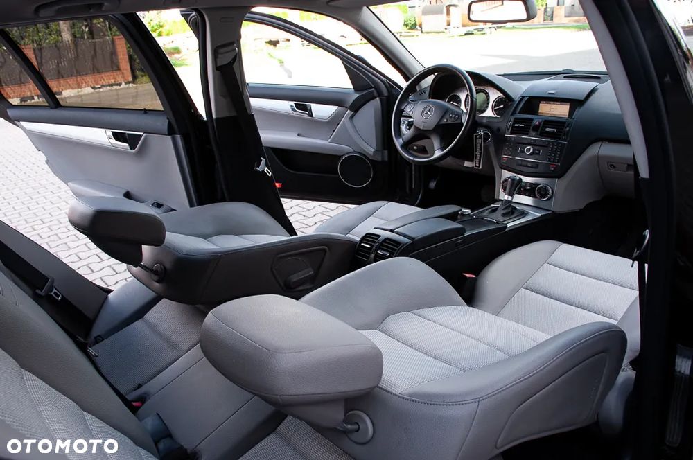 Mercedes-Benz Klasa C 180 T Kompressor Automatik Avantgarde - 8