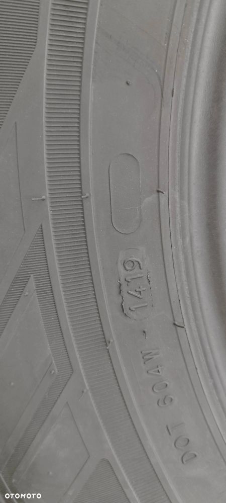 215/75/16 c nokian cline - 5