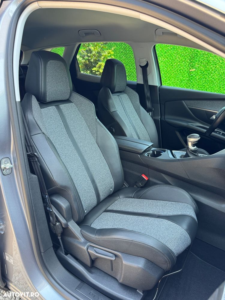 Peugeot 3008 PureTech 130 Stop & Start GPF Allure Pack - 10