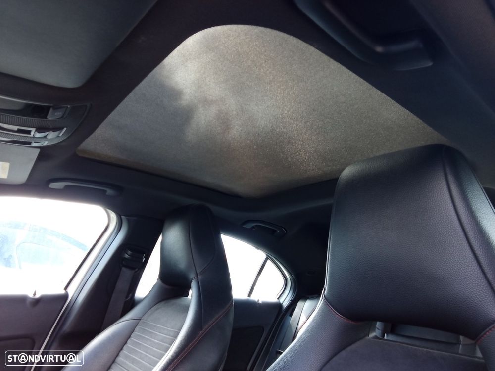 Mercedes-Benz A 180 CDI BE AMG Line - 23