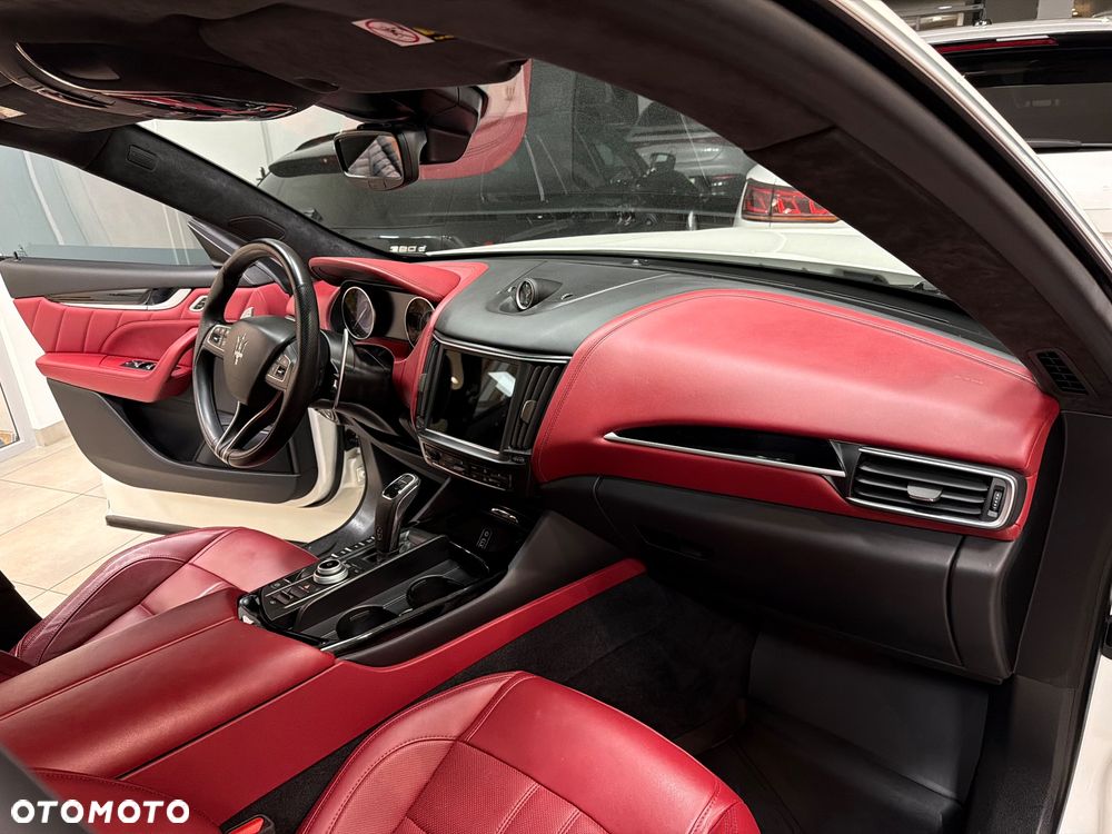 Maserati Levante - 35