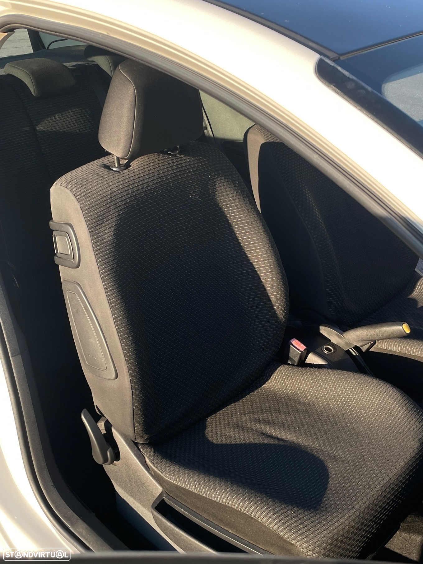 Citroën C4 Coupe 1.6 HDi FAP VTS - 10