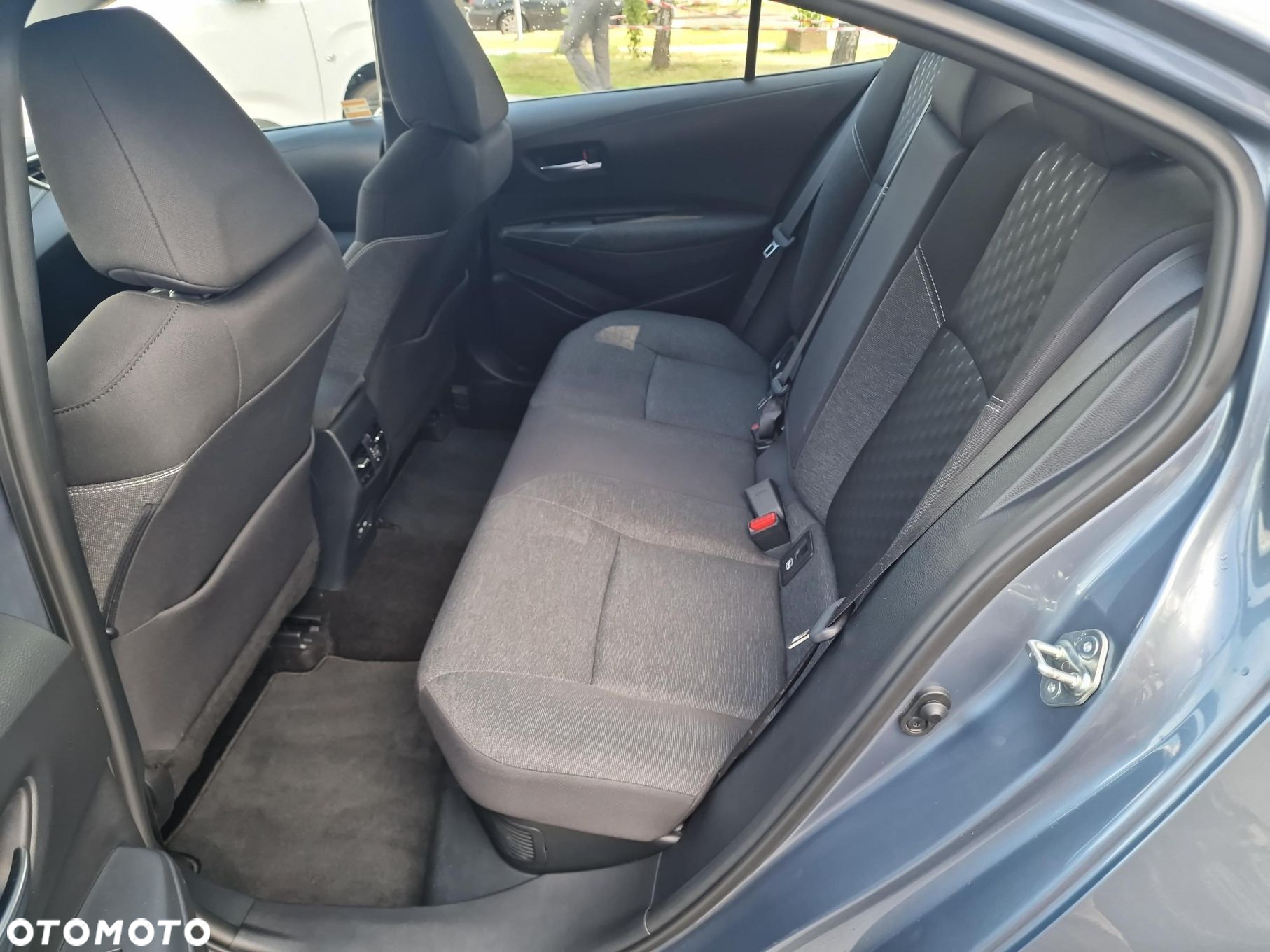 Toyota Corolla - 13