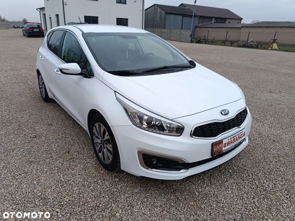 Kia Ceed 1.6 CRDi S - 12