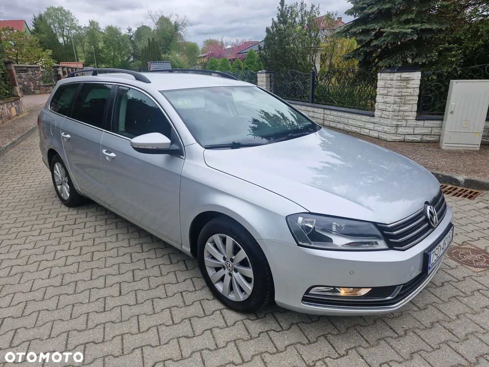 Volkswagen Passat 2.0 TDI DPF BlueMotion Technology Trendline - 1
