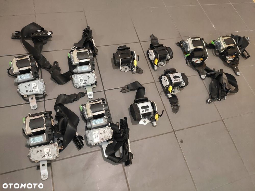 MERCEDES C-KLASA W204 PAS BEZPIECZEŃSTWA LEWY PRZÓD STAN BDB ORYG - 1