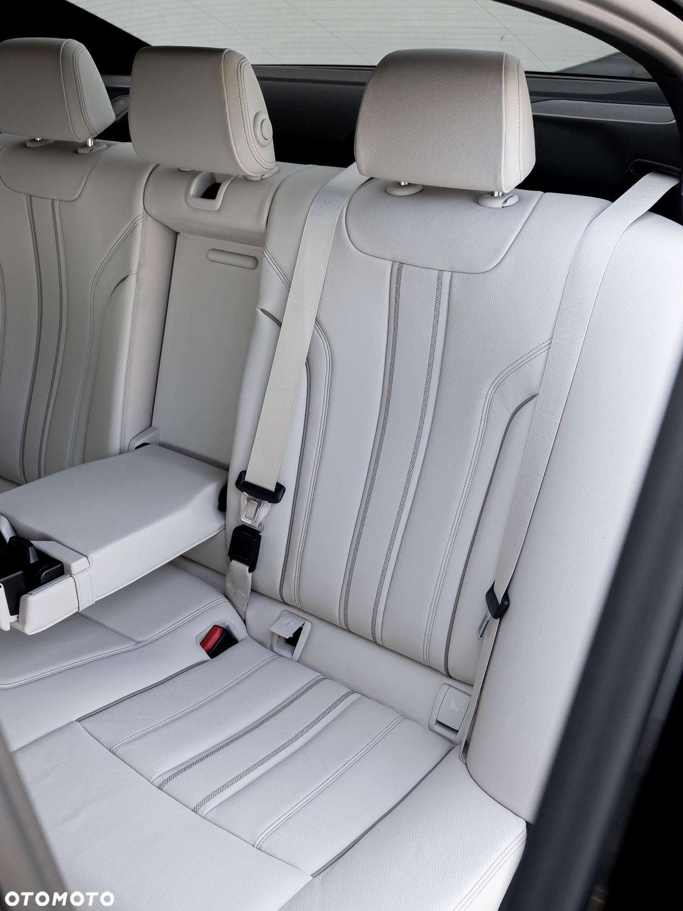 BMW Seria 5 520d xDrive M Sport sport - 38