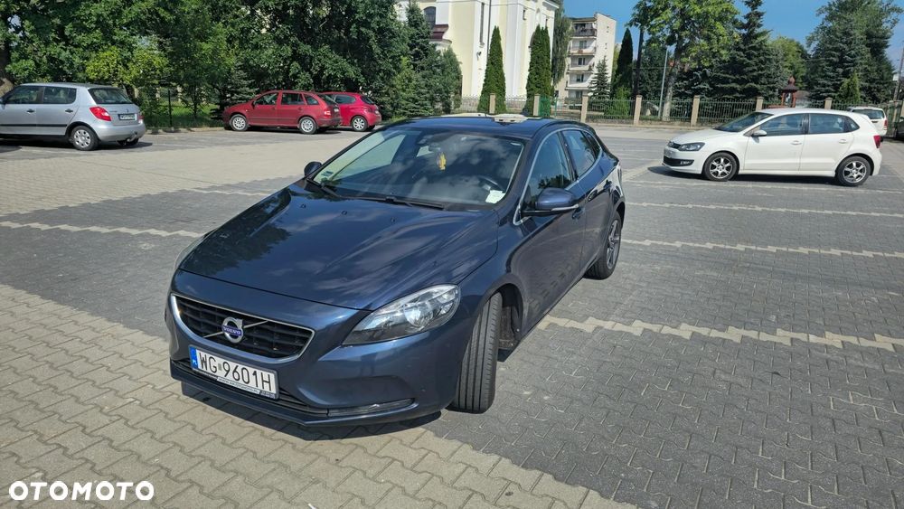 Volvo V40 D4 Drive-E Momentum - 1