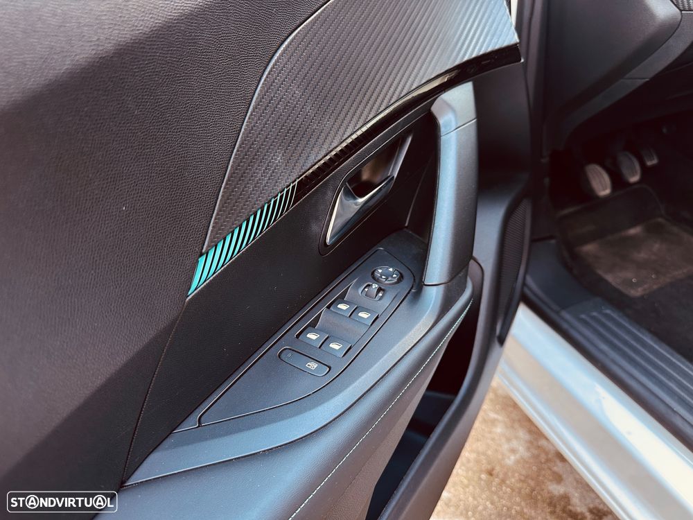 Peugeot 2008 1.2 PureTech Allure Pack - 9