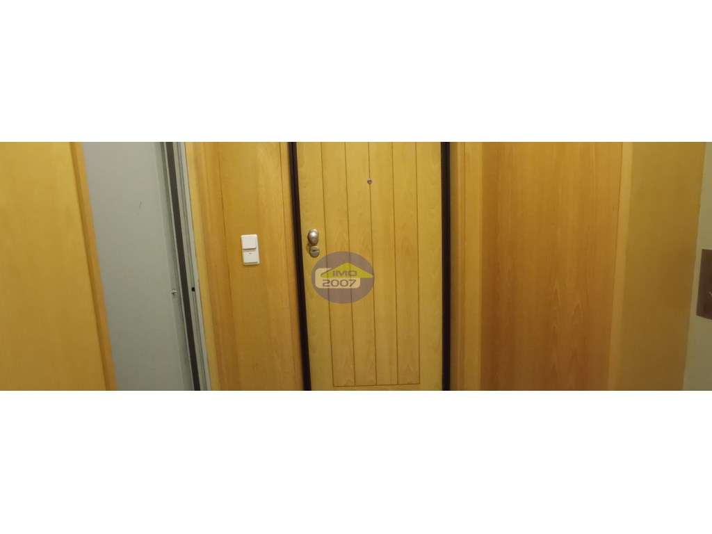 Apartamento T1 em Paranhos - Grande imagem: 3/19