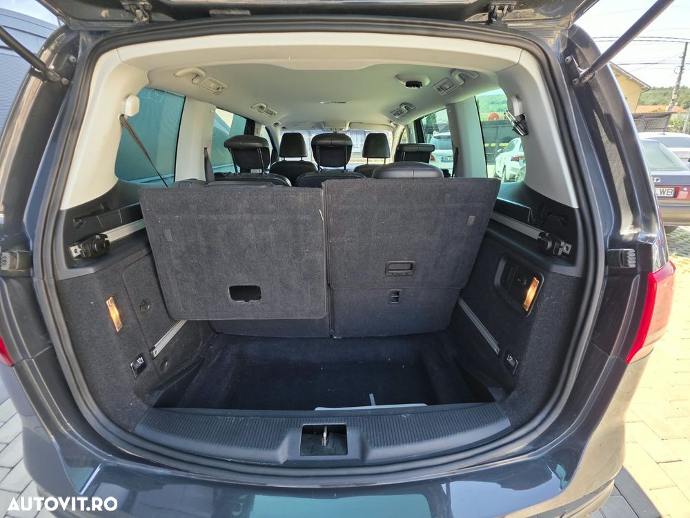 Volkswagen Sharan 2.0 TDI DSG Blue Motion Comfortline - 31