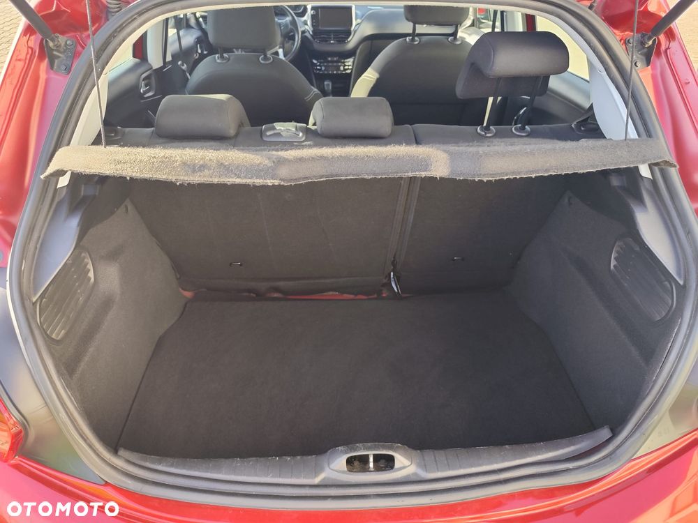 Peugeot 208 1.2 PureTech Active - 14