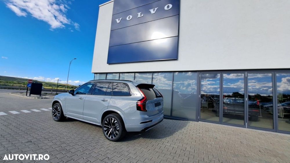 Volvo XC 90 T8 AWD PHEV Plus Dark - 8