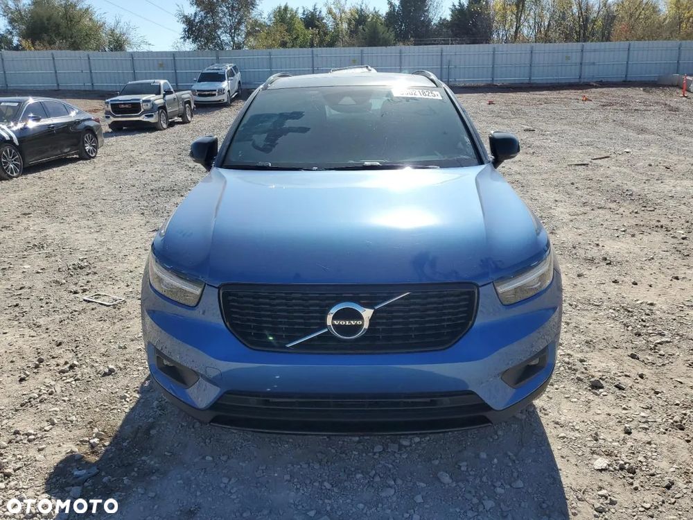 Volvo XC 40 T5 AWD R-Design - 5