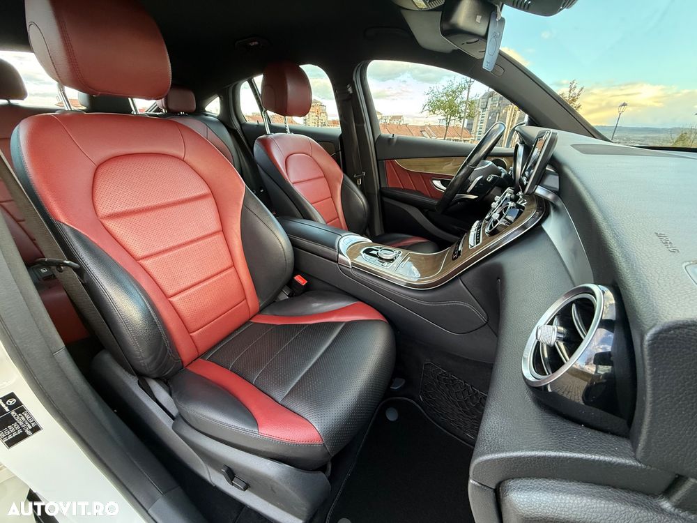 Mercedes-Benz GLC Coupe 250 4Matic 9G-TRONIC AMG Line - 15