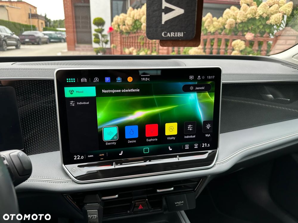 Volkswagen Passat - 17
