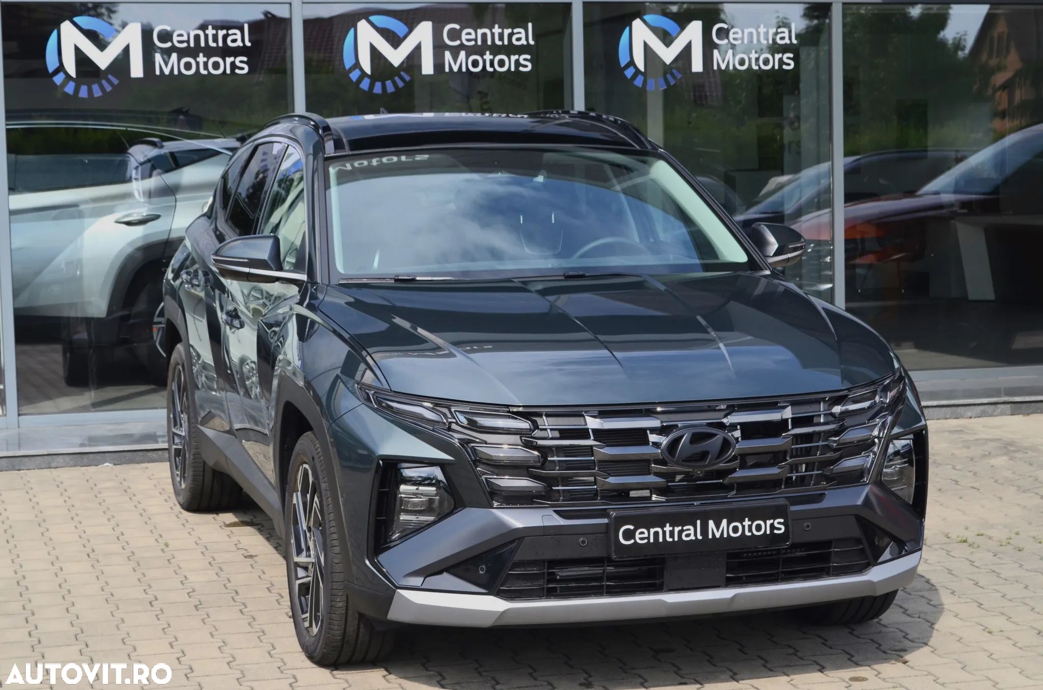 Hyundai Tucson - 1