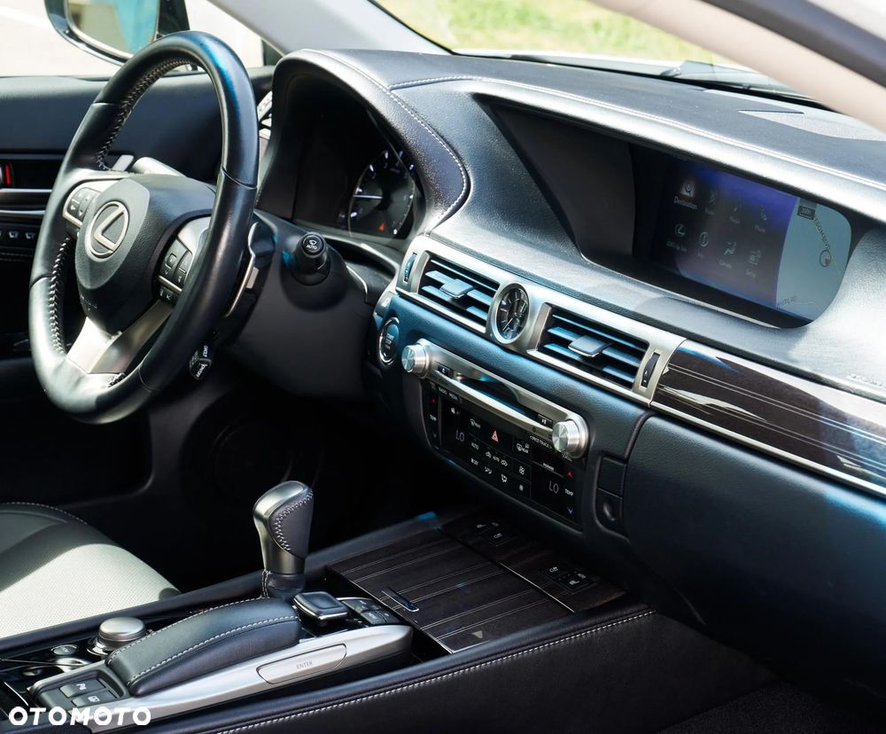 Lexus GS - 12
