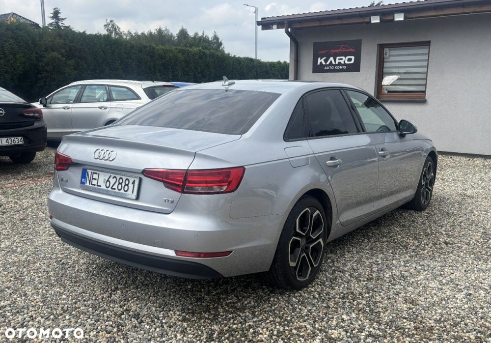 Audi A4 Limousine - 8
