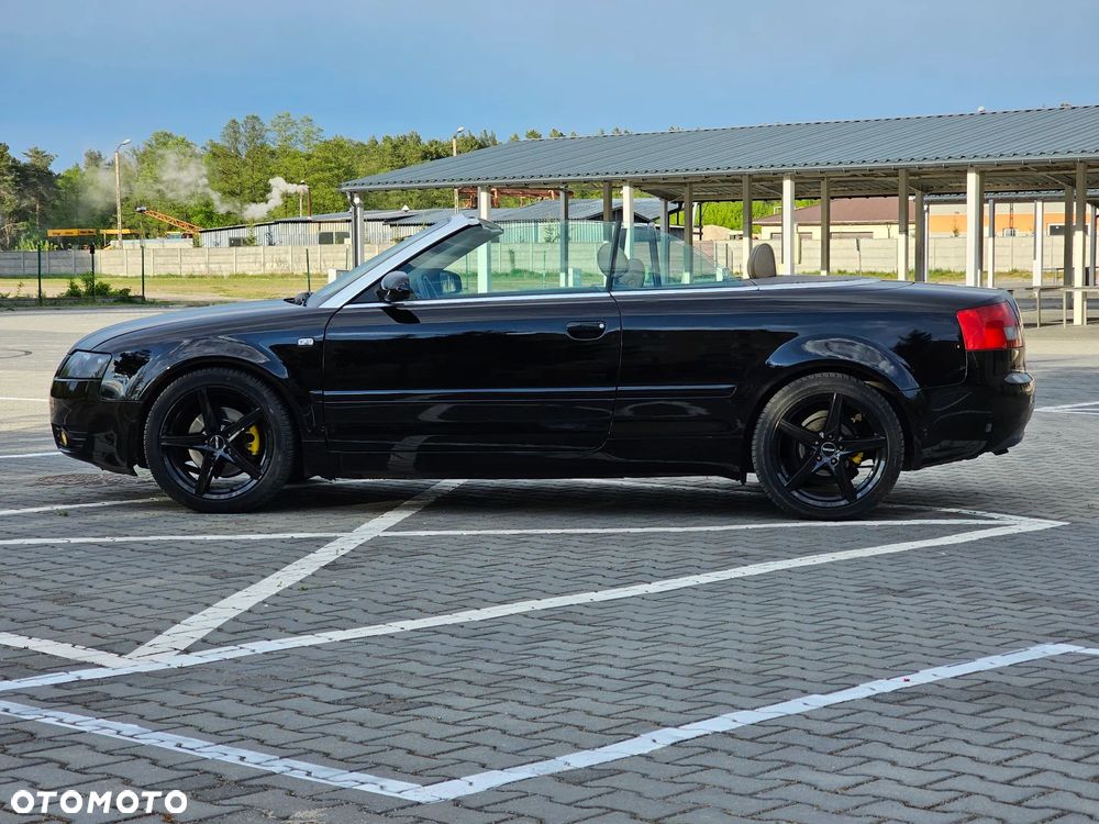 Audi A4 Cabrio 2.5 TDI - 8