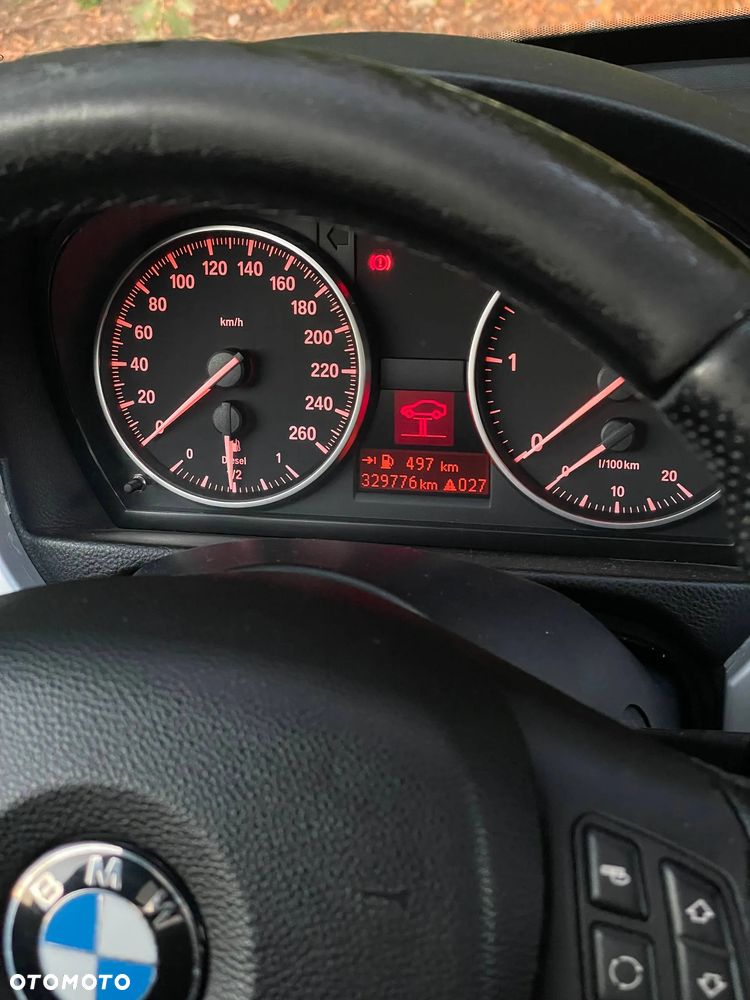 BMW Seria 3 318d - 23
