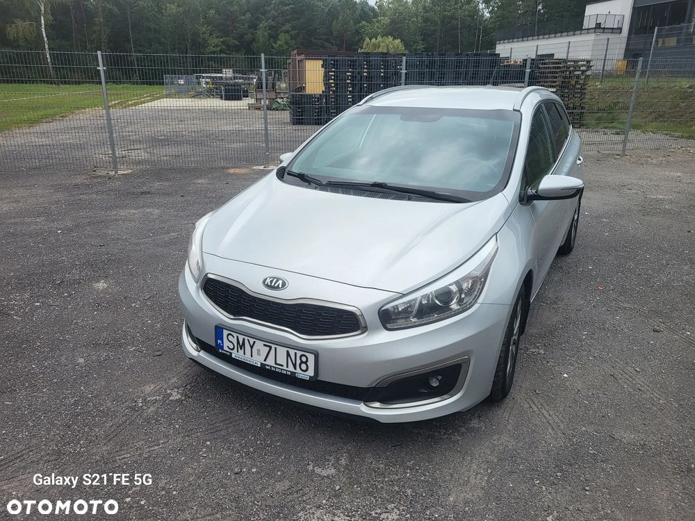 Kia Ceed Cee'd 1.6 CRDi L Business Line DCT - 3