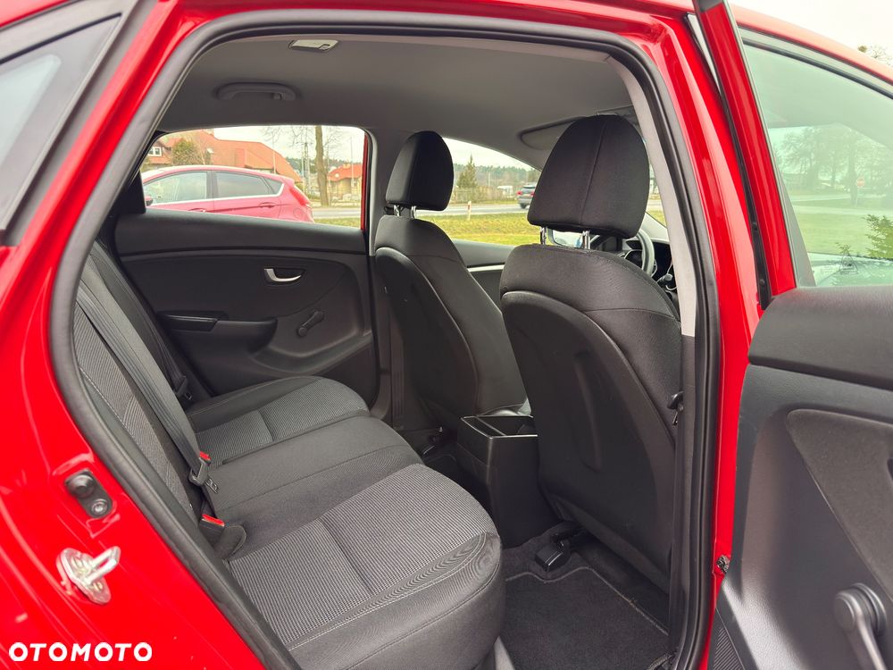 Hyundai i30 1.4 Passion - 14